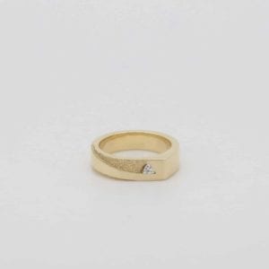 Gents 9ct yellow gold textured ring set
