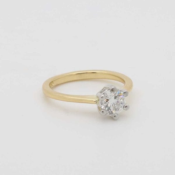 Bespoke Ladies 18ct Gold Solitaire Diamond Ring